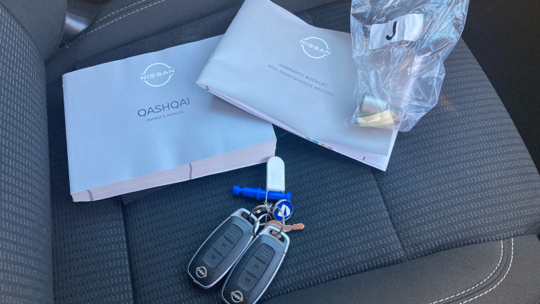 Nissan Qashqai 1.3 DiG-T MH Acenta Premium 5dr Petrol Hatchback